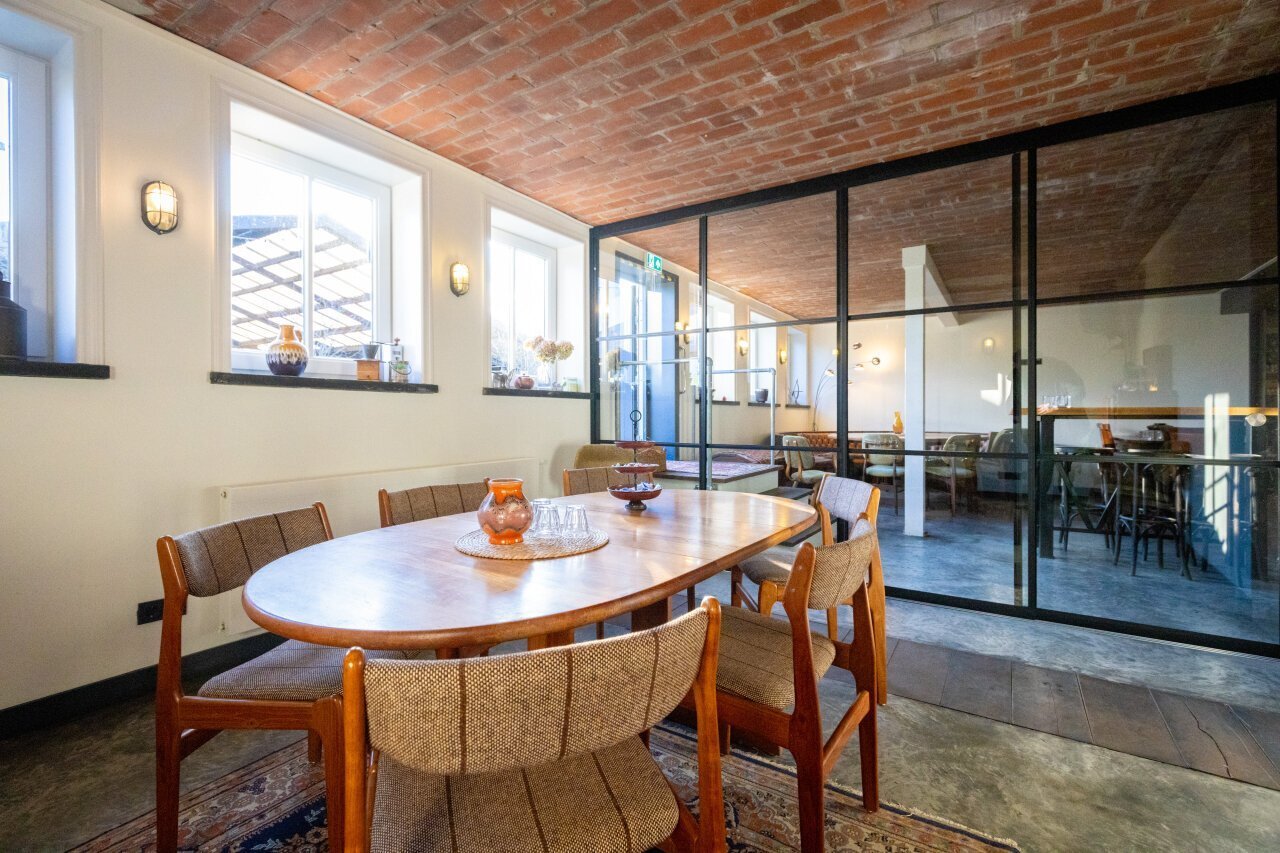 7ba625e4ef5e8a2f8ff641db630a03ce